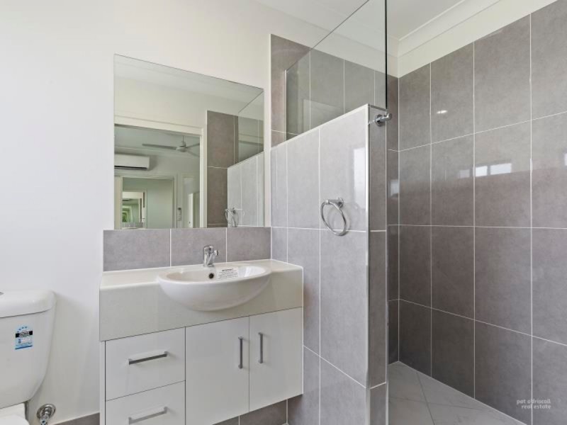 125a Main Street, Park Avenue QLD 4701